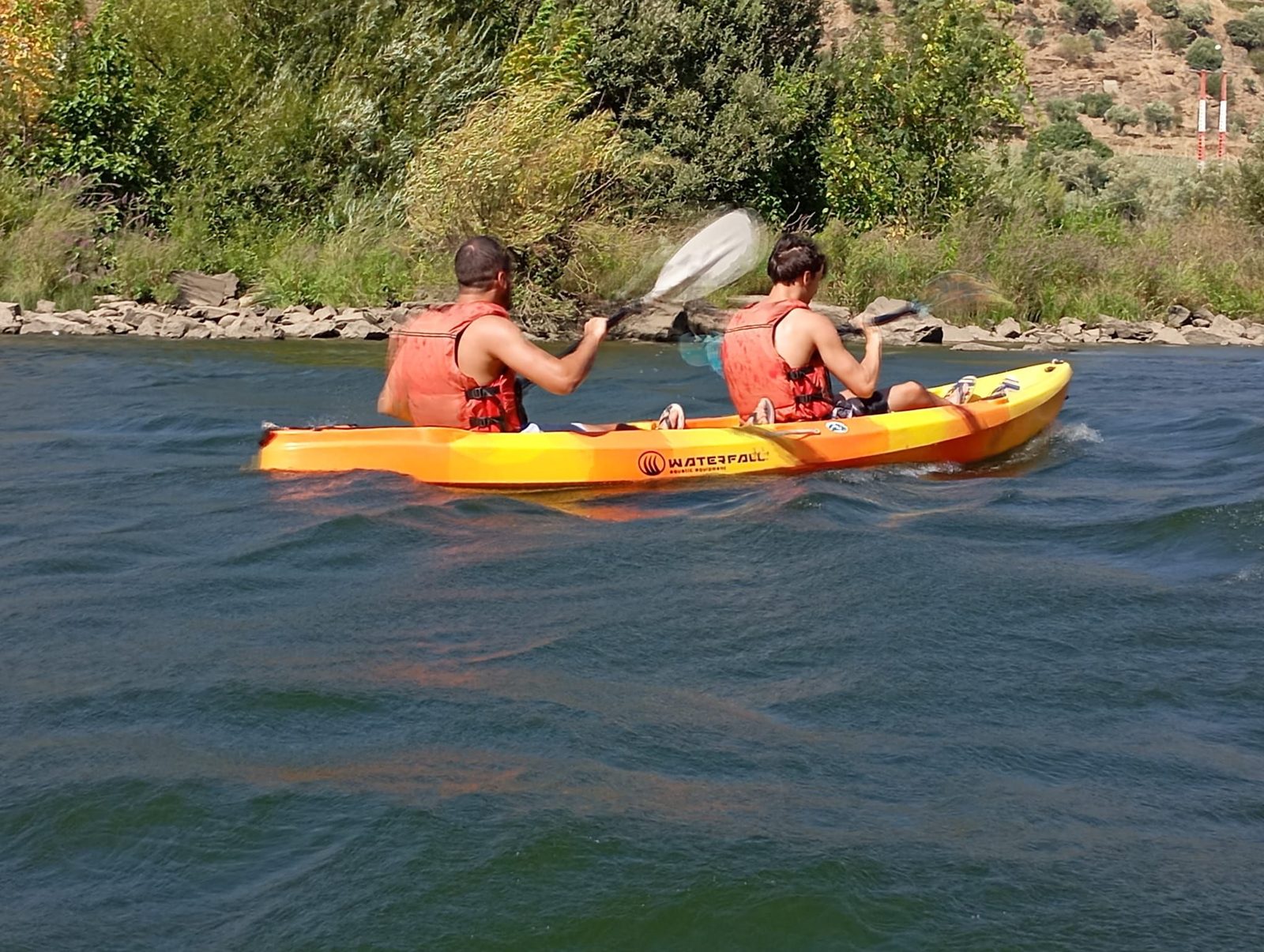 Passeio de kayak no rio Douro