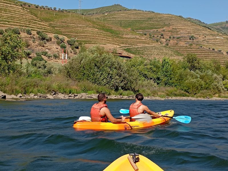 Passeio de kayak no Douro